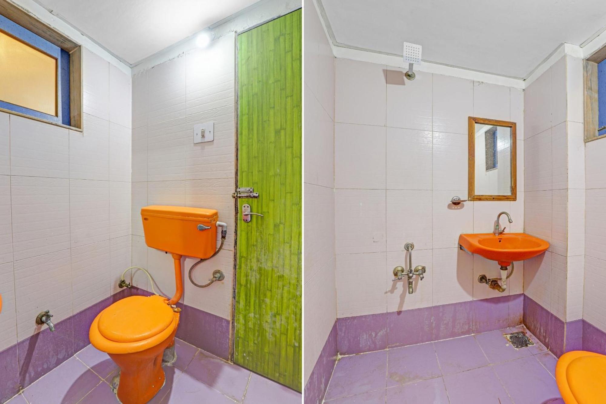 Hotel Velvet Rajkot Buitenkant foto